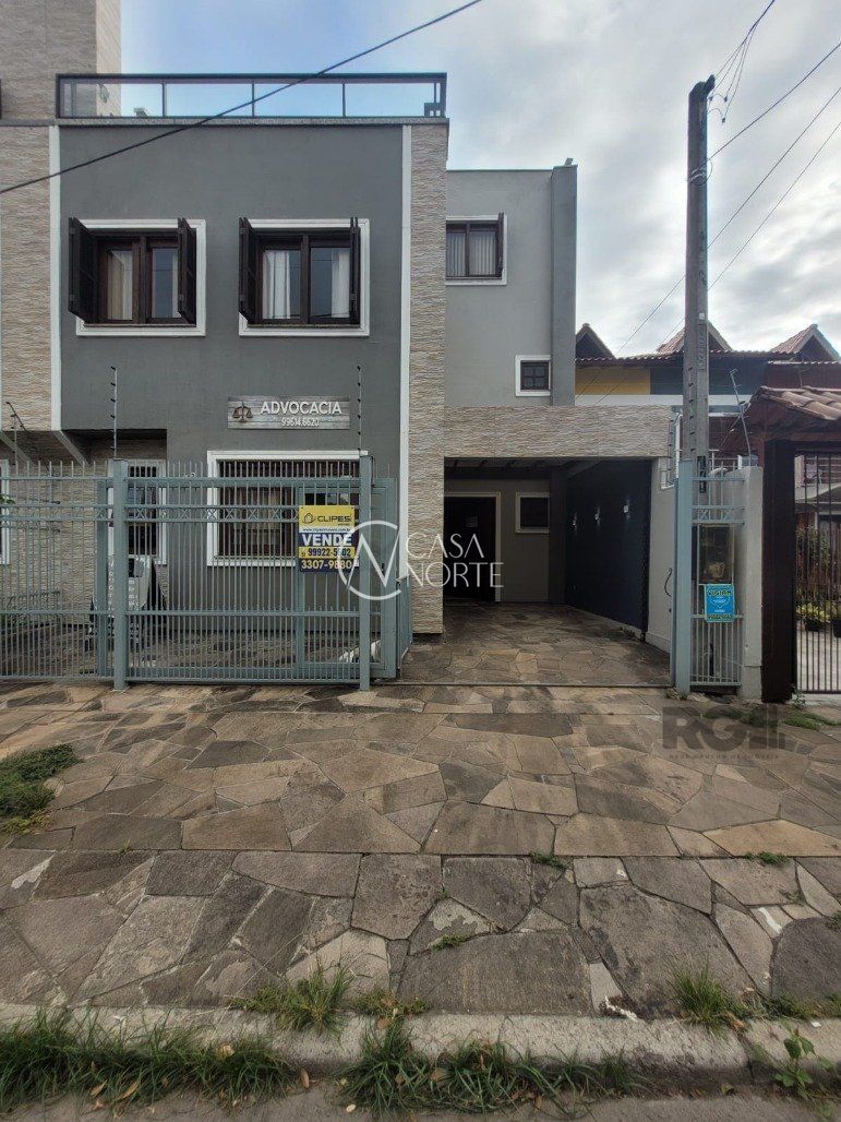 Casa à venda com 2 quartos, 75m², 1 suíte, 1 vaga, Rua Izar Faria Correa Santanna no bairro Hípica em Porto Alegre