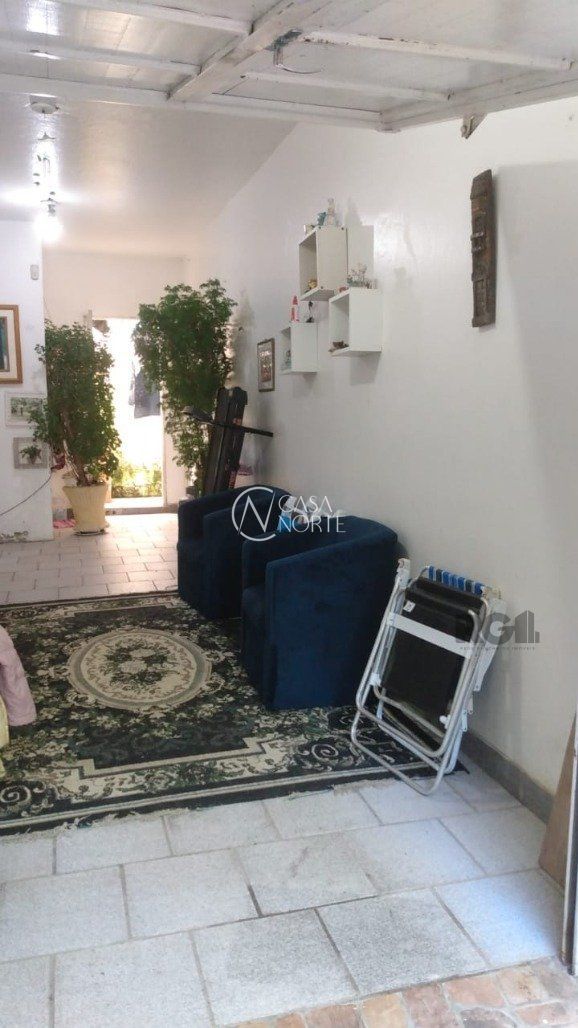 Casa à venda com 1 quarto, 120m², 1 suíte, 1 vaga, Rua Monte Sião no bairro Restinga em Porto Alegre