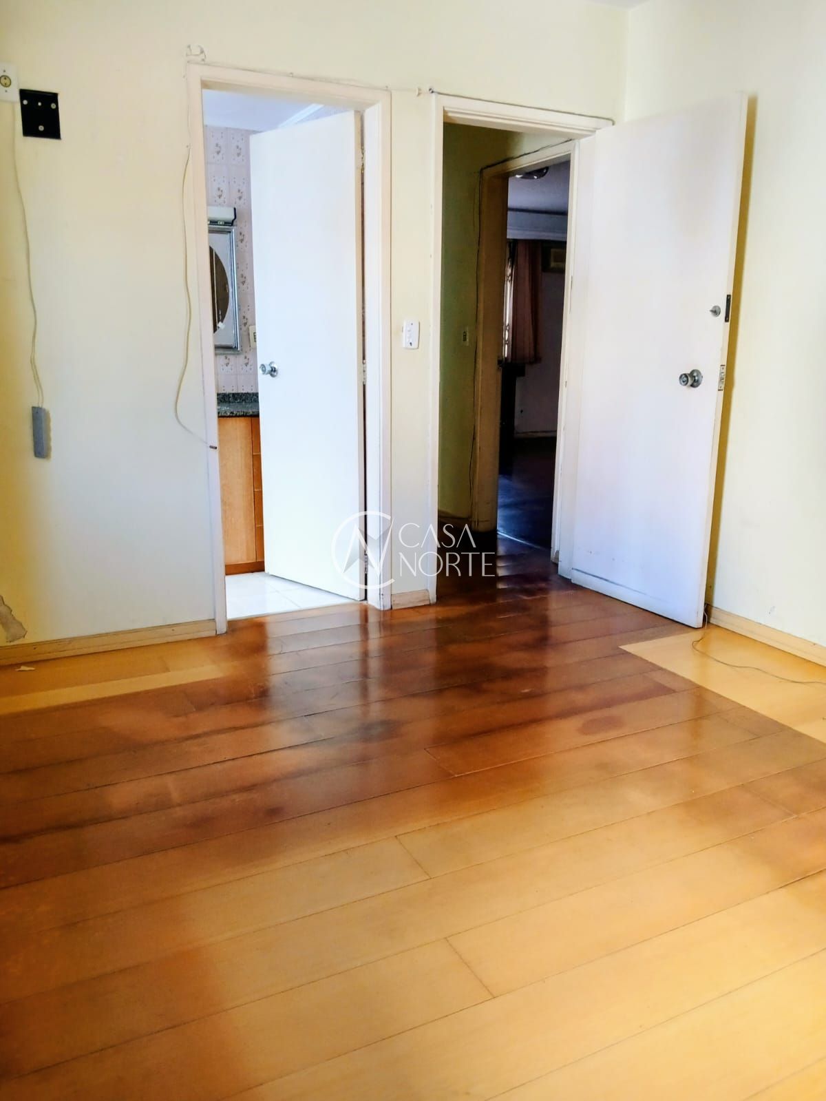 Apartamento à venda com 2 quartos, 91m², 1 suíte, 2 vagas, Rua Amélia Teles no bairro Petrópolis em Porto Alegre