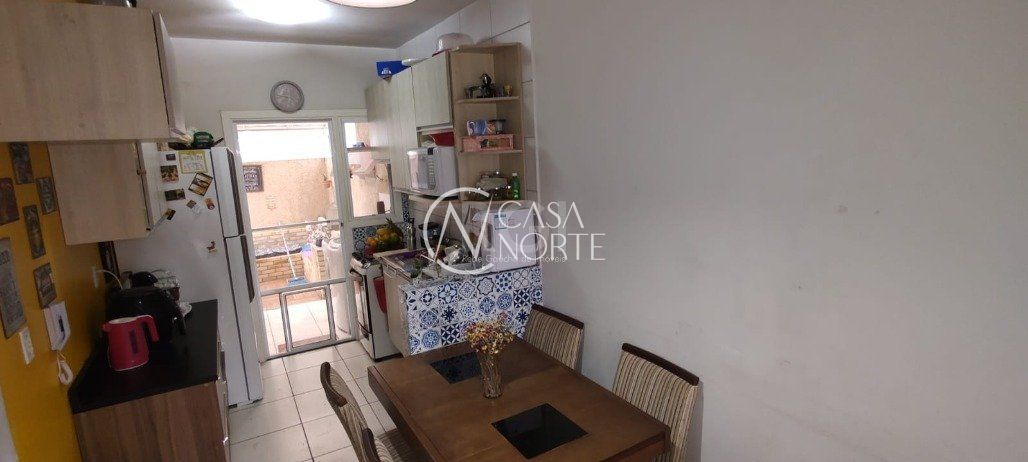 Casa de Condomínio à venda com 2 quartos, 52m², 2 vagas, Rua Embira no bairro Hípica em Porto Alegre