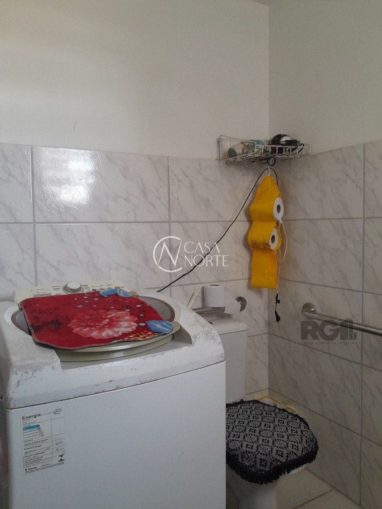 Apartamento à venda com 2 quartos, 45m², Rua Clara Nunes no bairro Restinga em Porto Alegre