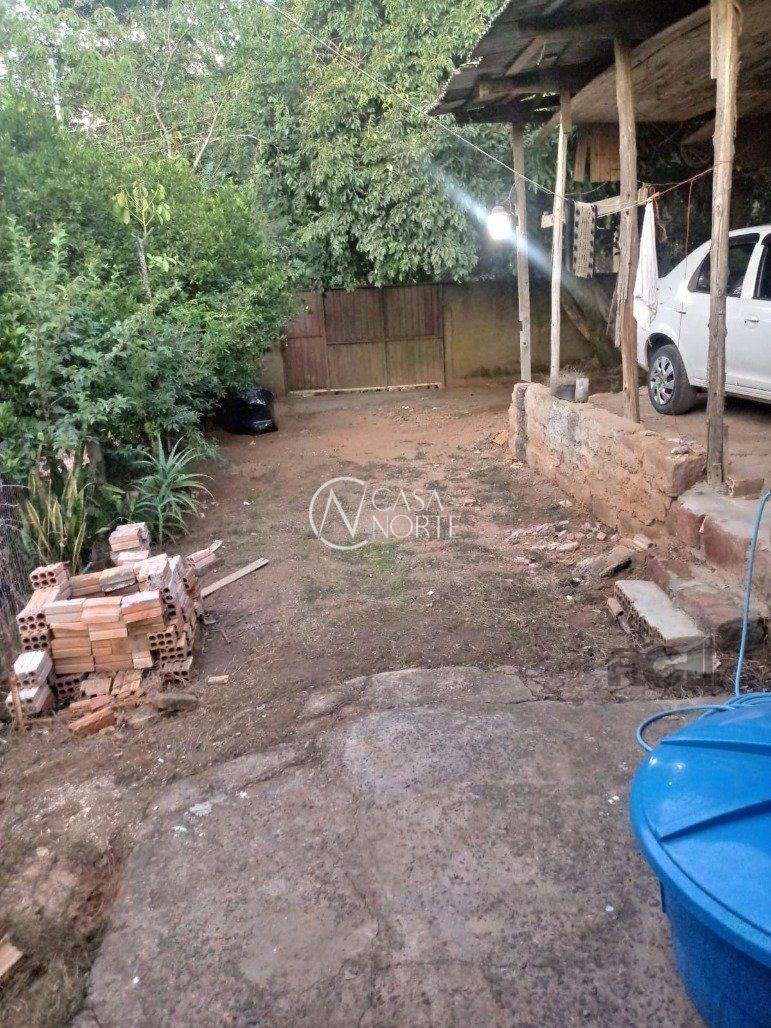 Casa à venda , 270m², Rua Maria de Oliveira no bairro Restinga em Porto Alegre