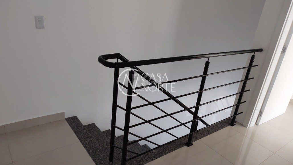 Sobrado à venda com 3 quartos, 88m², 2 suítes, 1 vaga, Rua Helio Felix Frey no bairro Espírito Santo em Porto Alegre