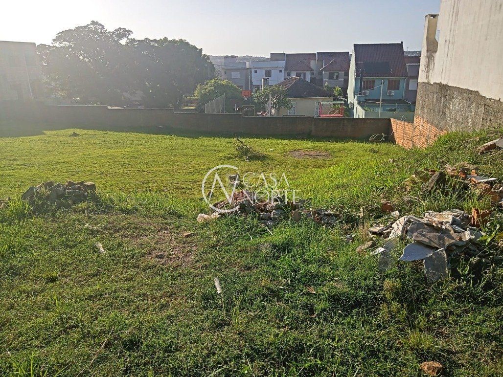Terreno à venda  com 215m², Rua Maurilio Ferreira no bairro Campo Novo em Porto Alegre