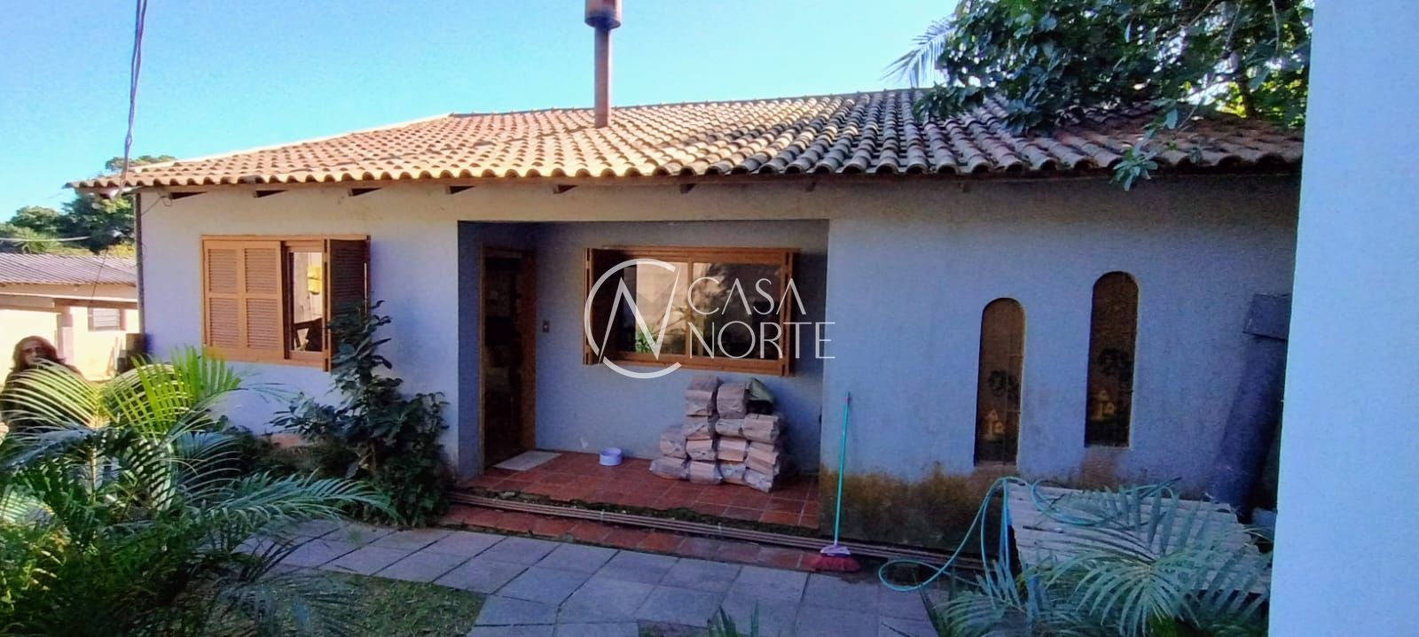 Casa à venda com 2 quartos, 80m², 1 suíte, 3 vagas, Rua Maurilio Ferreira no bairro Campo Novo em Porto Alegre