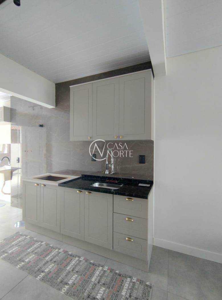 Casa à venda com 2 quartos, 54m², 1 vaga, Estrada Costa Gama no bairro Hípica em Porto Alegre