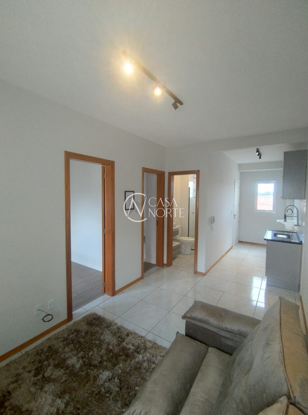 Casa à venda com 2 quartos, 49m², 1 vaga, Rua Nair Garcia Martins no bairro Hípica em Porto Alegre