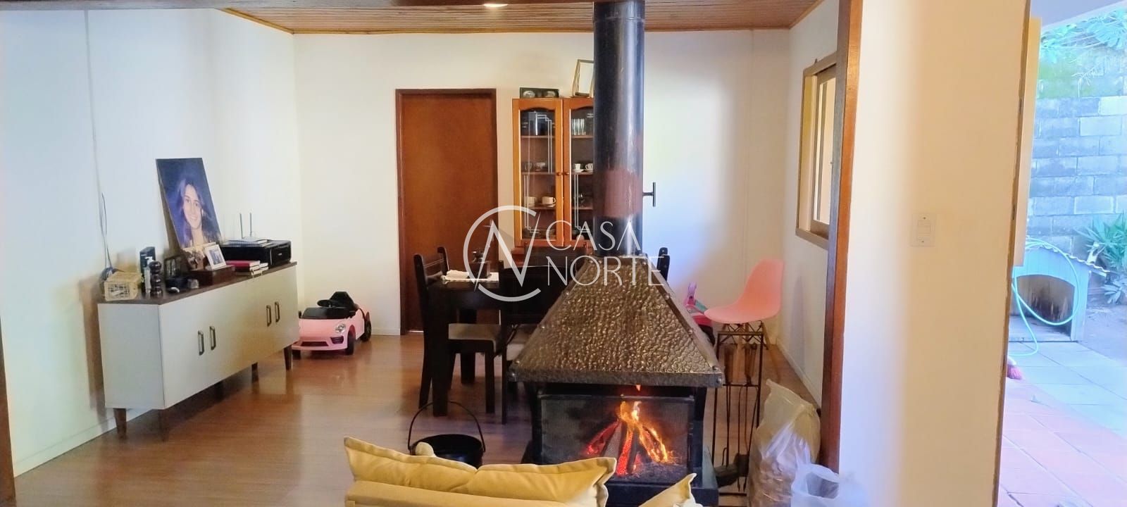 Casa à venda com 2 quartos, 80m², 1 suíte, 3 vagas, Rua Maurilio Ferreira no bairro Campo Novo em Porto Alegre