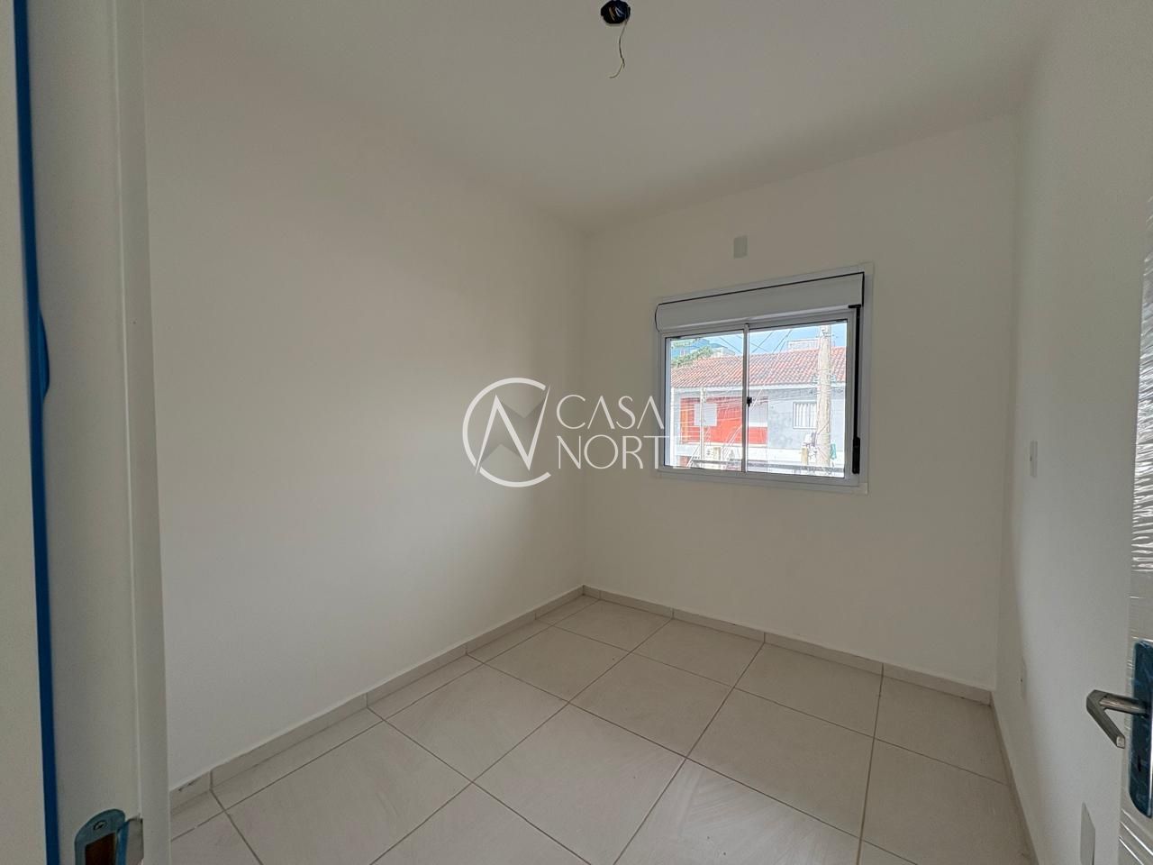 Apartamento à venda com 2 quartos, 45m², 1 vaga, Estrada Barro Vermelho no bairro Restinga em Porto Alegre