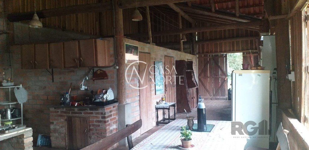 Sítio à venda com 3 quartos, 250m², 1 suíte, 2 vagas, Beco da Vitoria no bairro Boa Vista do Sul em Porto Alegre