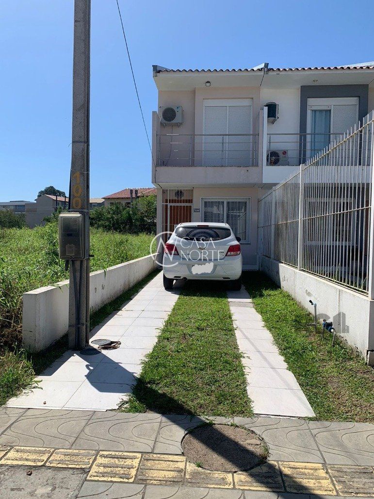 Casa à venda com 2 quartos, 83m², 2 suítes, Rua Izar Faria Correa Santanna no bairro Hípica em Porto Alegre