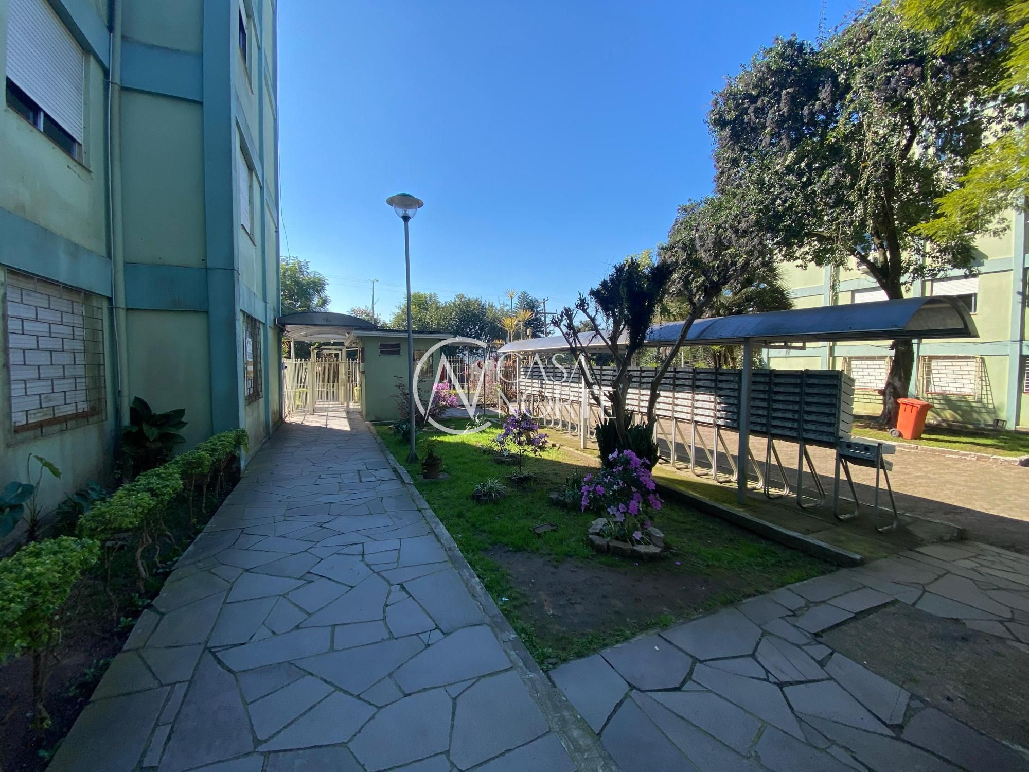 Apartamento à venda com 1 quarto, 35m², 1 vaga, Rua João Mora no bairro Camaquã em Porto Alegre