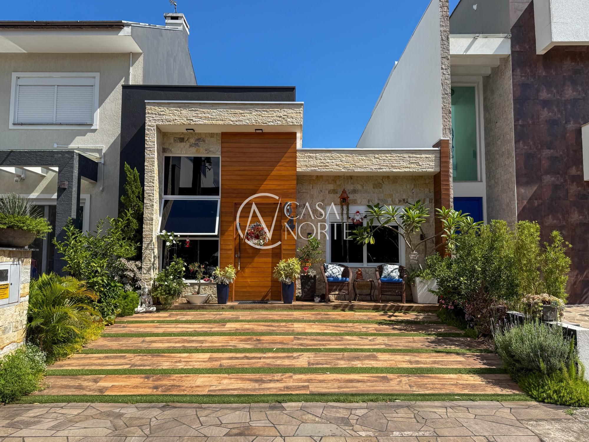 Casa de Condomínio à venda com 3 quartos, 1 suíte, 2 vagas, Rua Eroni Soares Machado no bairro Hípica em Porto Alegre