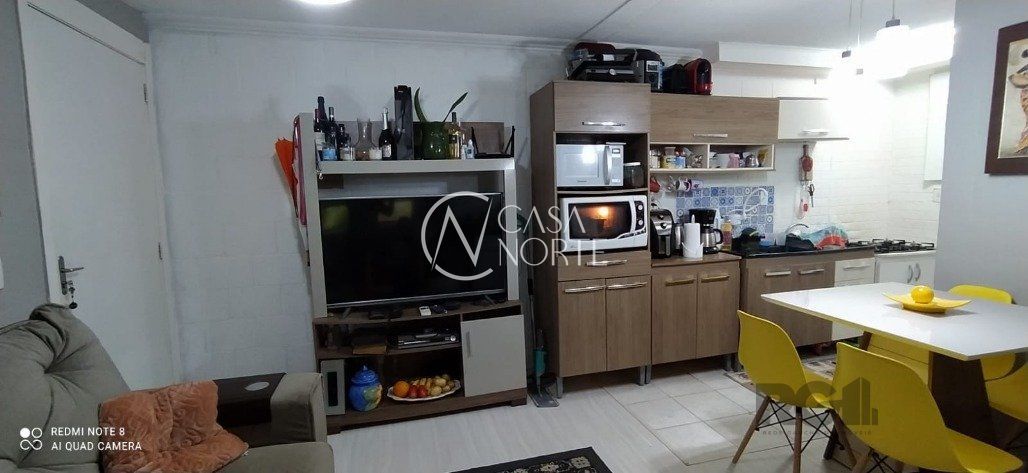 Apartamento à venda com 2 quartos, 42m², 1 vaga, Rua Império no bairro Vila Nova em Porto Alegre