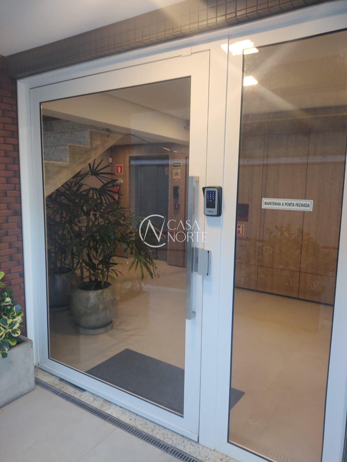 Apartamento à venda com 2 quartos, 65m², 1 suíte, 2 vagas, Rua Doutor Barcelos no bairro Tristeza em Porto Alegre