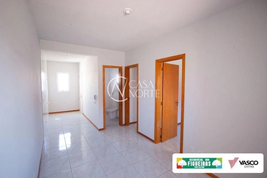 Casa de Condomínio à venda com 2 quartos, 49m², 1 vaga, Rua Nair Garcia Martins no bairro Hípica em Porto Alegre