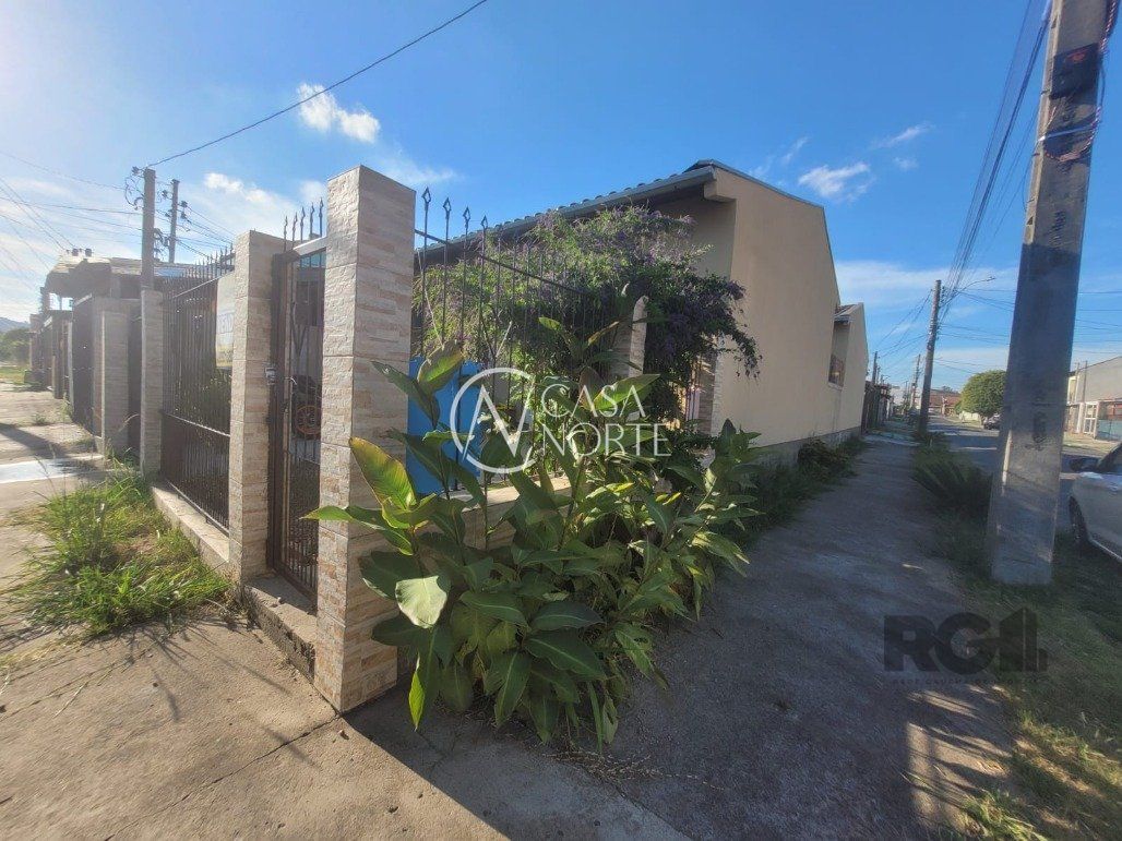 Casa à venda com 3 quartos, 110m², 2 vagas, Rua Antônio Ribeiro Messias no bairro Hípica em Porto Alegre