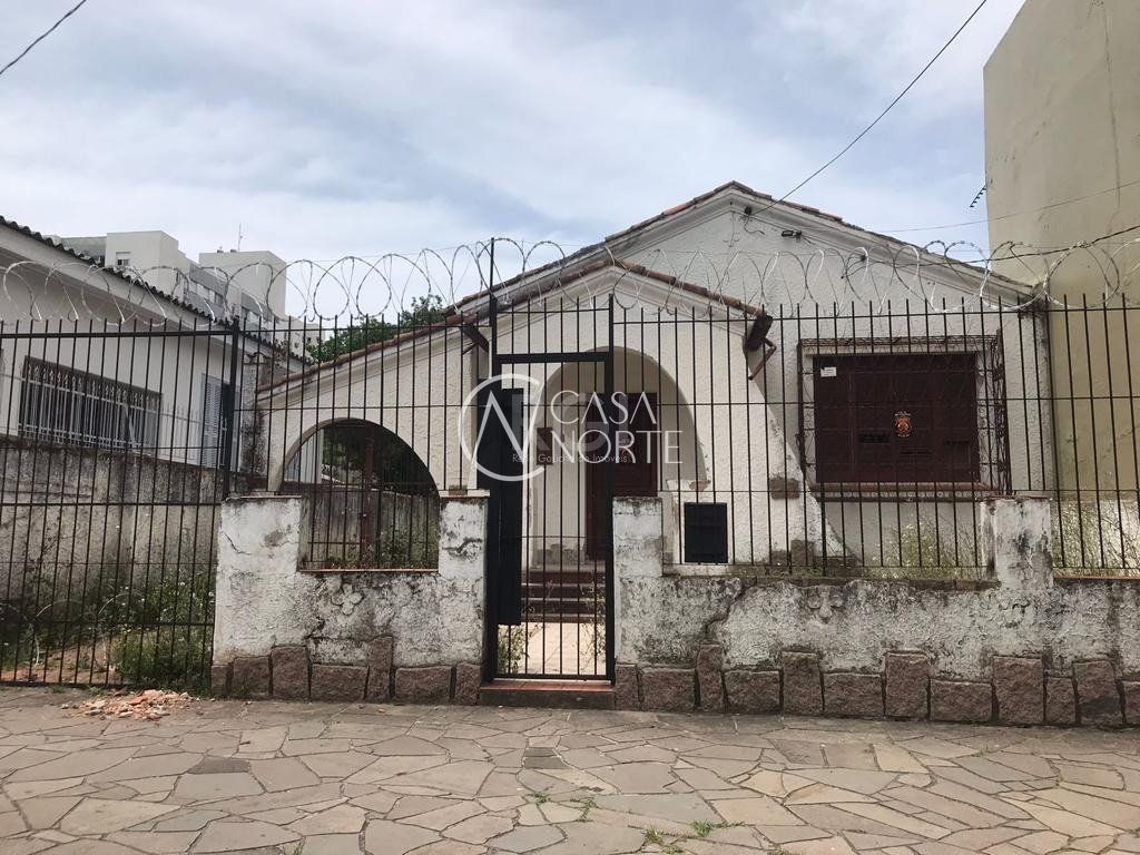 Casa à venda com 3 quartos, 264m², 3 vagas, Rua Dona Cecilia no bairro Medianeira em Porto Alegre