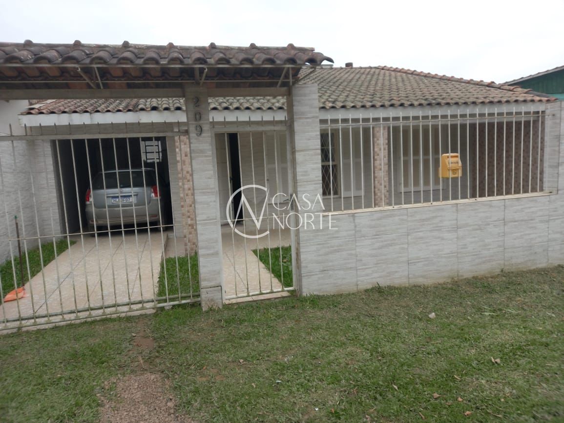 Casa à venda com 2 quartos, 100m², 1 vaga, Rua Túnel Verde no bairro Ponta Grossa em Porto Alegre