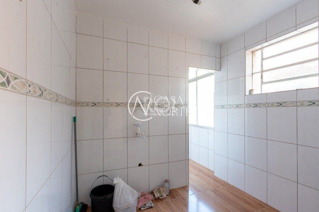 Apartamento à venda com 3 quartos, 60m², 1 vaga, Rua Dona Elvira no bairro Ipanema em Porto Alegre