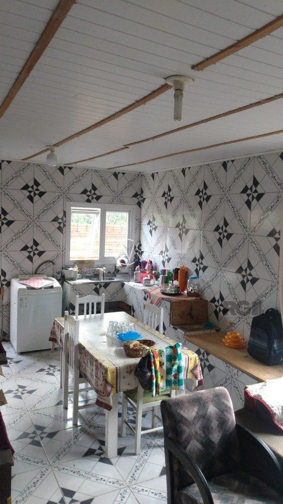 Casa à venda com 2 quartos, 150m², 2 vagas, Estrada do Rincao no bairro Belém Velho em Porto Alegre