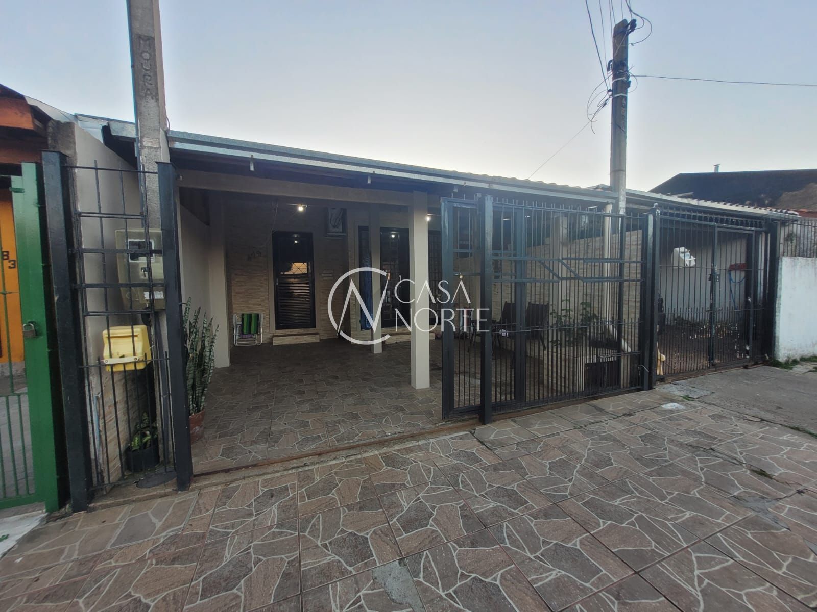 Casa à venda com 2 quartos, 42m², 1 vaga, Rua Francisca Prezzi Bolognesi no bairro Hípica em Porto Alegre