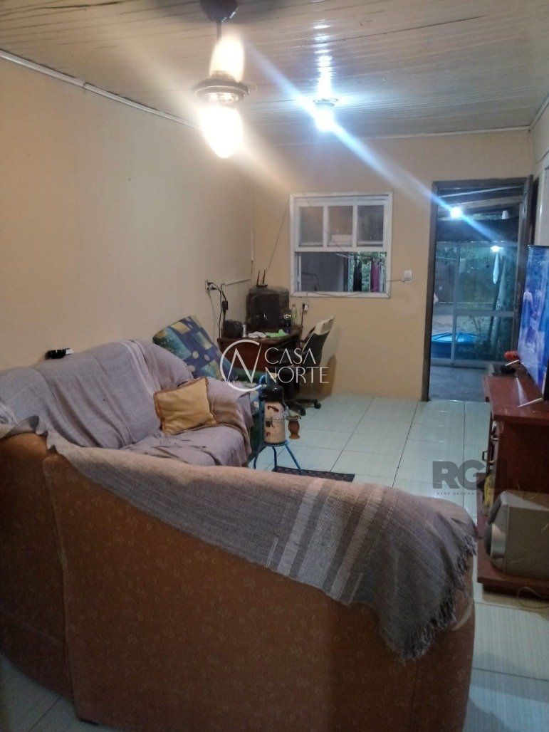 Casa à venda , 270m², Rua Maria de Oliveira no bairro Restinga em Porto Alegre