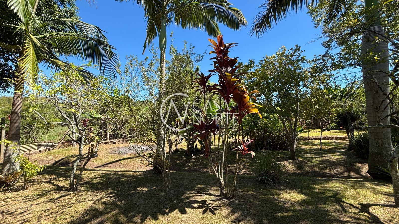 Sítio à venda com 5 quartos, 205m², 3 vagas, Estrada Chapéu do Sol no bairro Chapéu do Sol em Porto Alegre