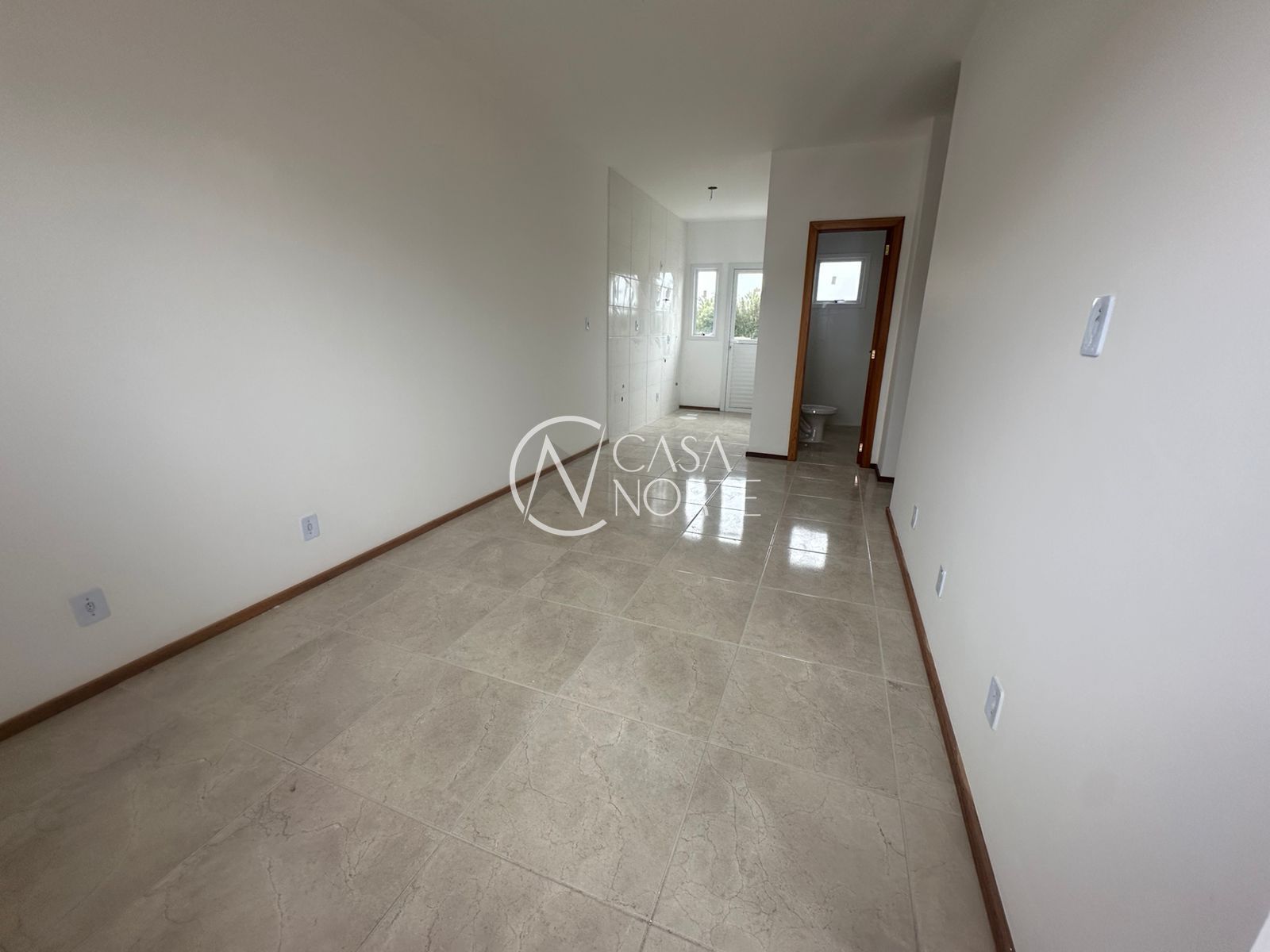 Casa à venda com 2 quartos, 46m², 1 vaga, Rua Joel Iuchno no bairro Hípica em Porto Alegre