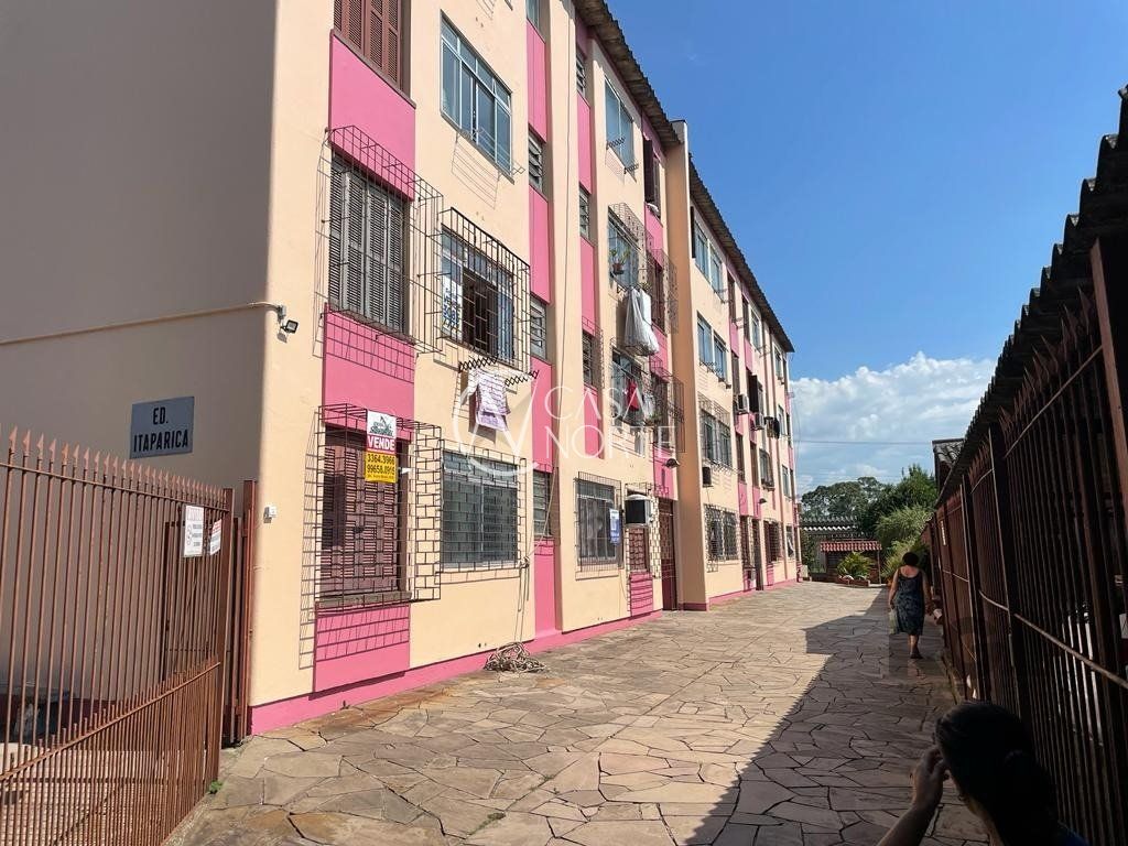 Apartamento à venda com 2 quartos, 54m², Rua Oscar Ferreira no bairro Rubem Berta em Porto Alegre