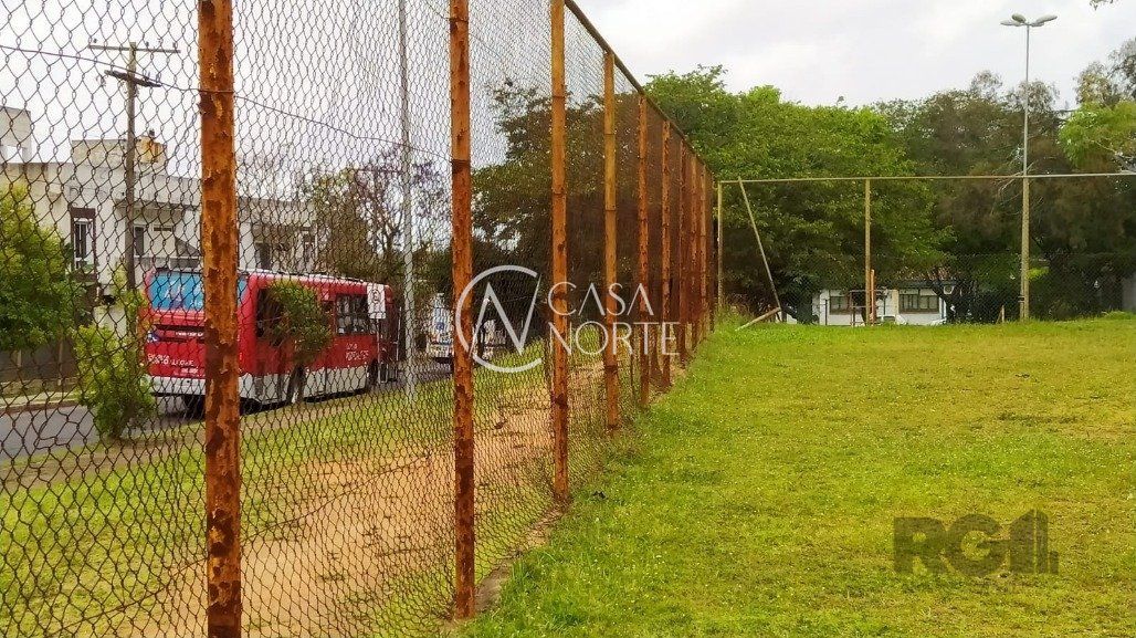 Casa à venda com 3 quartos, 143m², 1 suíte, 1 vaga, Avenida Celestino Bertolucci no bairro Aberta dos Morros em Porto Alegre
