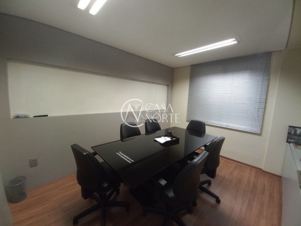 Sala Comercial à venda , 67m², Rua General Andrade Neves no bairro Centro Histórico em Porto Alegre