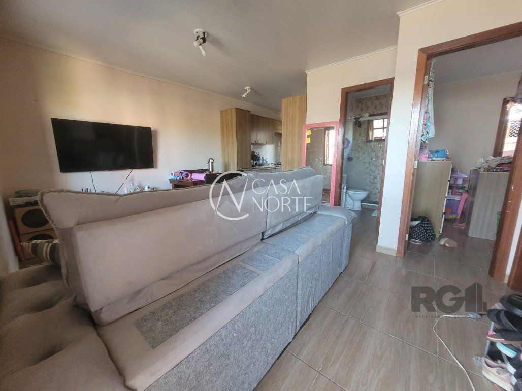 Casa à venda com 3 quartos, 110m², 2 vagas, Rua Antônio Ribeiro Messias no bairro Hípica em Porto Alegre