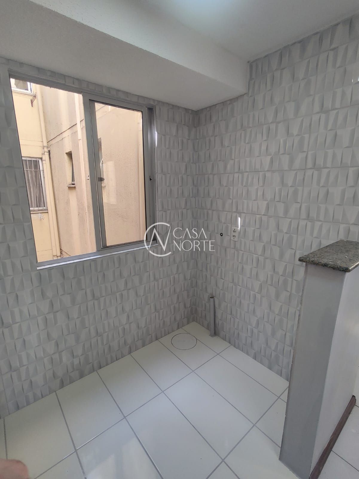 Apartamento à venda com 2 quartos, 40m², 1 vaga, Beco Pedro Rodrigues Bittencourt no bairro Vila Nova em Porto Alegre