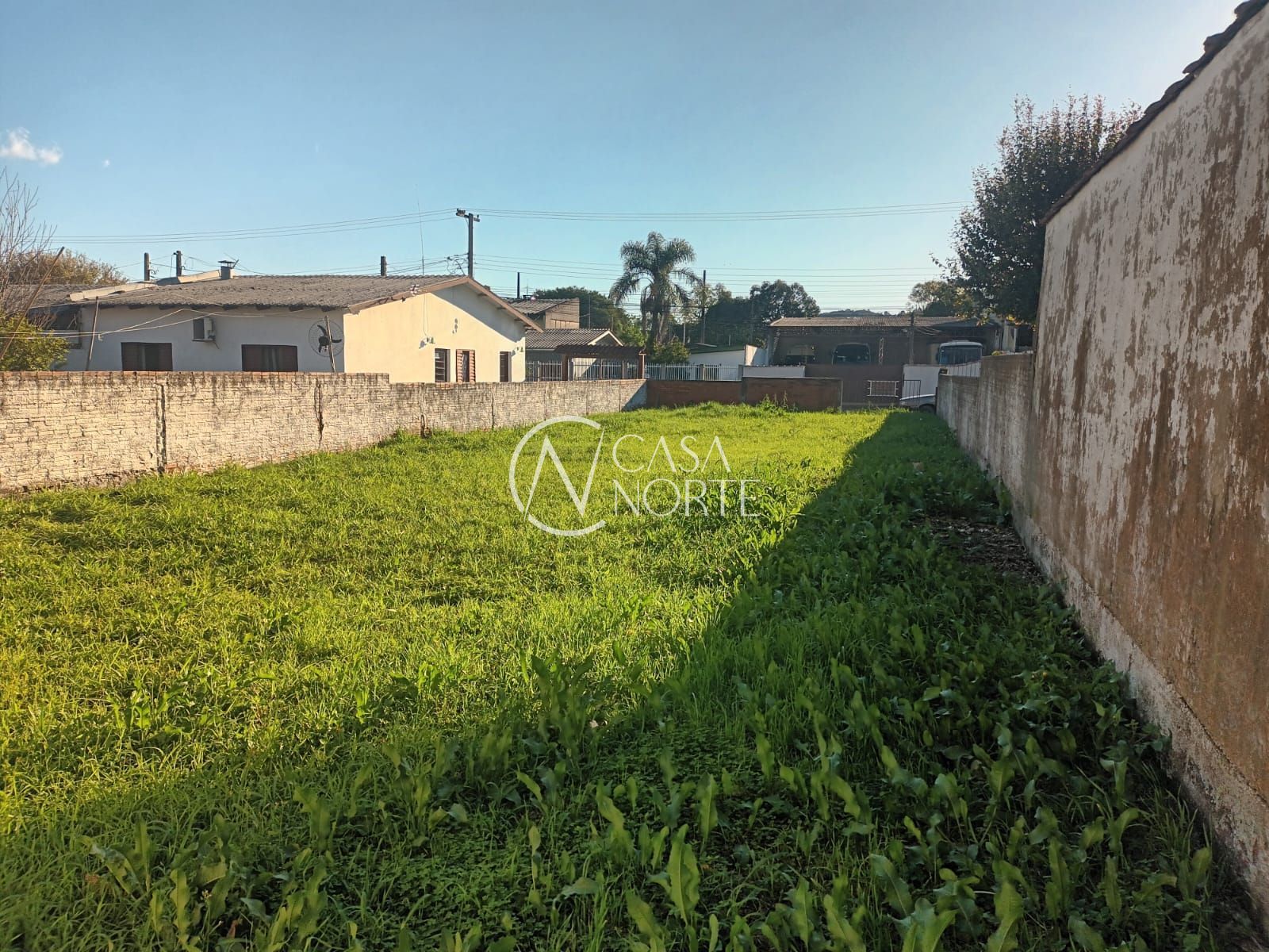 Terreno à venda  com 330m², Rua Vítor Moraes no bairro Hípica em Porto Alegre