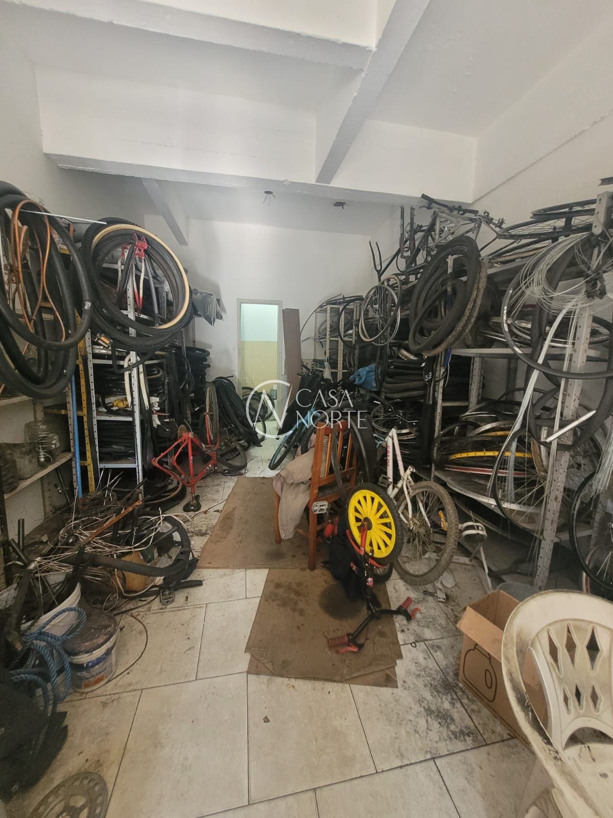 Loja à venda com 1 quarto, 37m², Avenida Icaraí no bairro Cristal em Porto Alegre