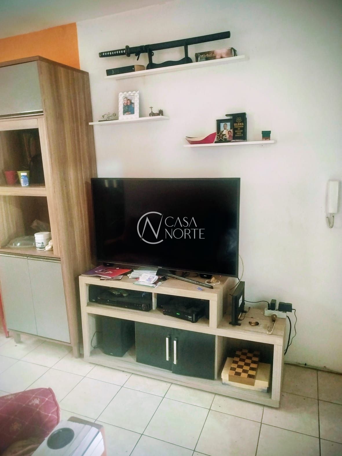 Casa à venda com 1 quarto, 62m², 1 vaga, Rua Jacundá no bairro Guarujá em Porto Alegre