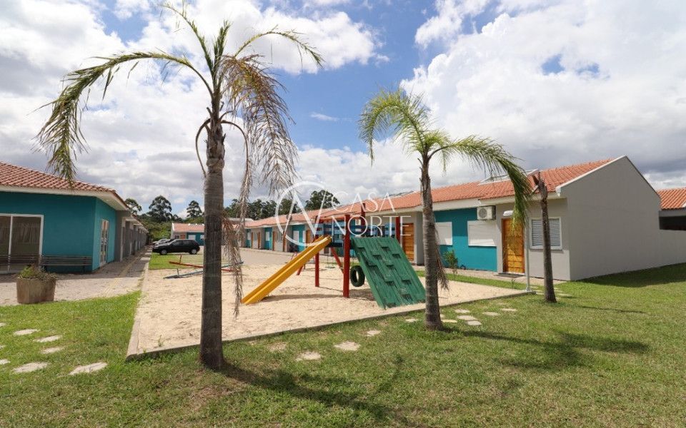 Casa à venda com 2 quartos, 47m², 1 vaga, Avenida Principal da Ponta Grossa no bairro Ponta Grossa em Porto Alegre