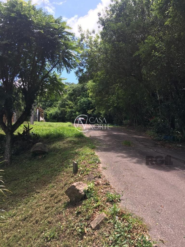 Casa à venda com 2 quartos, 120m², 1 vaga, Rua José Alves de Castro no bairro Vila Nova em Porto Alegre