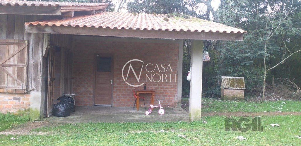 Sítio à venda com 3 quartos, 250m², 1 suíte, 2 vagas, Beco da Vitoria no bairro Boa Vista do Sul em Porto Alegre