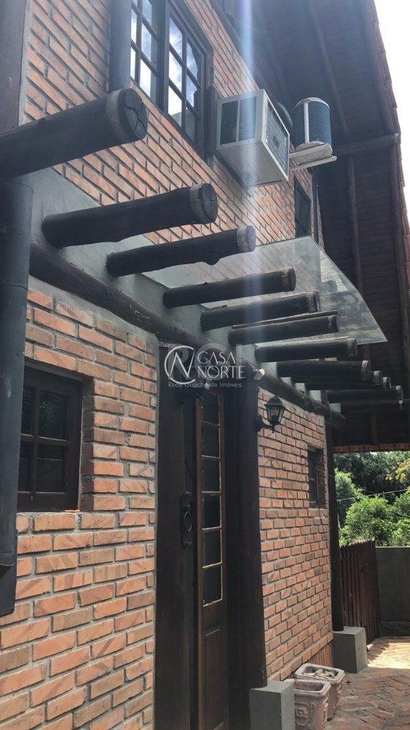 Casa à venda com 2 quartos, 367m², 1 suíte, Avenida Beira Rio no bairro Belém Novo em Porto Alegre