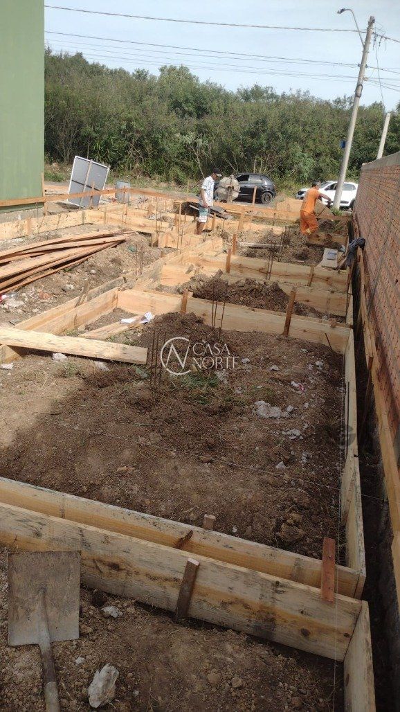 Casa à venda com 3 quartos, 105m², 1 suíte, 2 vagas, Avenida Alcibiades Martins da Rocha no bairro Aberta dos Morros em Porto Alegre