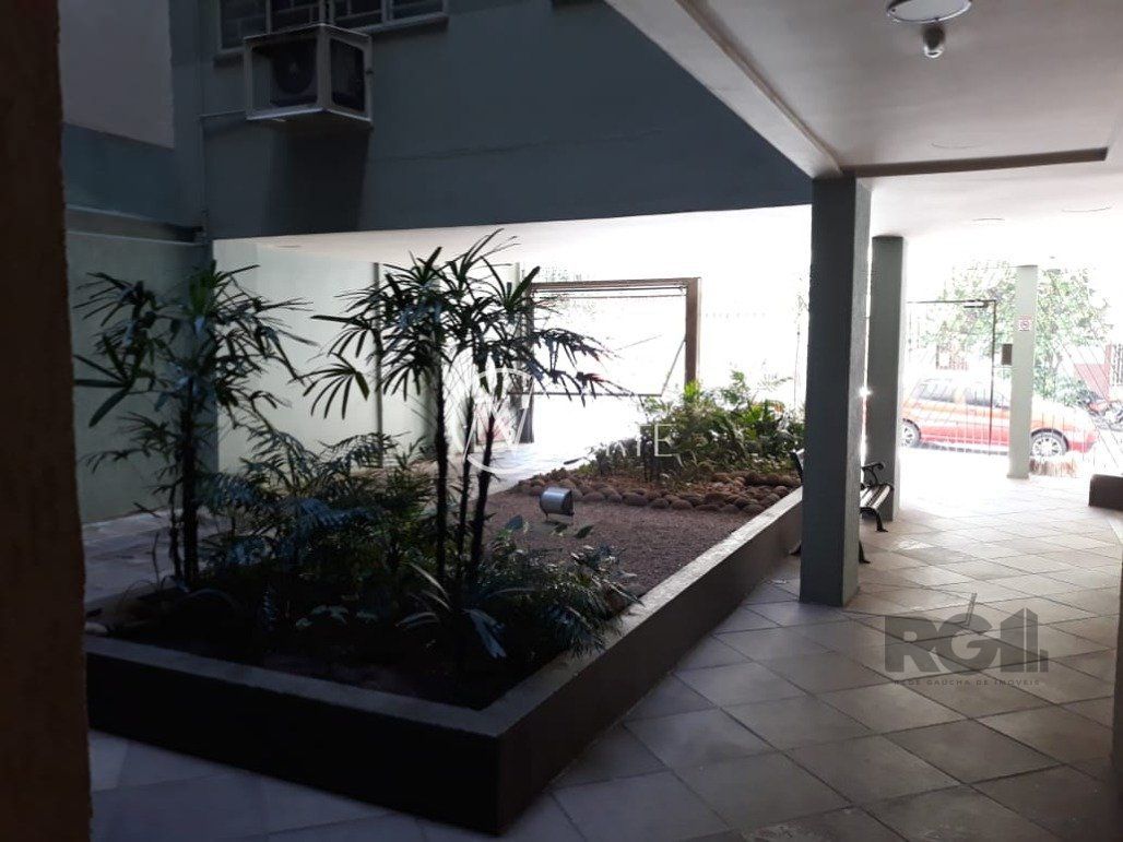 Apartamento à venda com 2 quartos, 65m², Rua Vinte e Quatro de Maio no bairro Centro Histórico em Porto Alegre