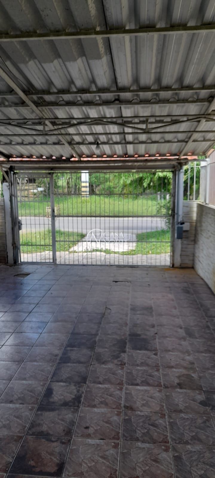 Casa à venda com 2 quartos, 125m², 2 vagas, Rua do Schneider no bairro Hípica em Porto Alegre