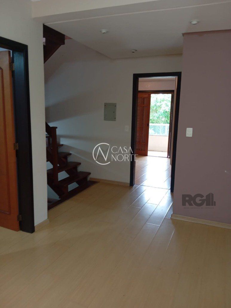 Sobrado à venda com 3 quartos, 185m², 1 suíte, 2 vagas, Rua Doutor Pitrez no bairro Ipanema em Porto Alegre