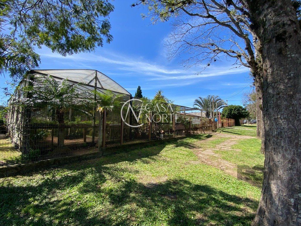 Pavilhão à venda  com 1850m², Avenida Ignês E. Fagundes no bairro Restinga em Porto Alegre