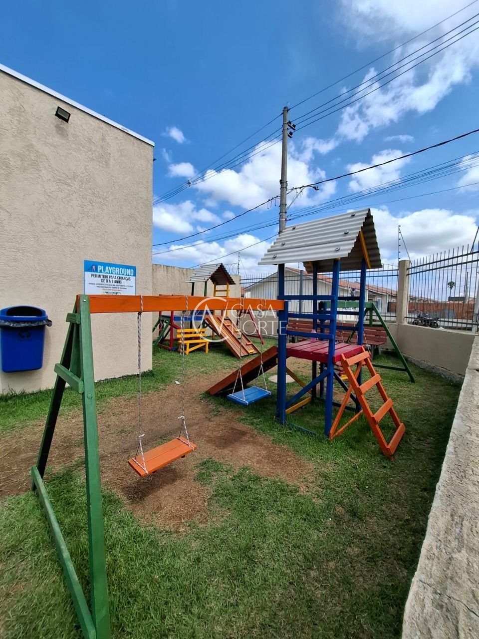 Casa de Condomínio à venda com 2 quartos, 49m², 1 vaga, Nair Garcia Martins no bairro Restinga em Porto Alegre