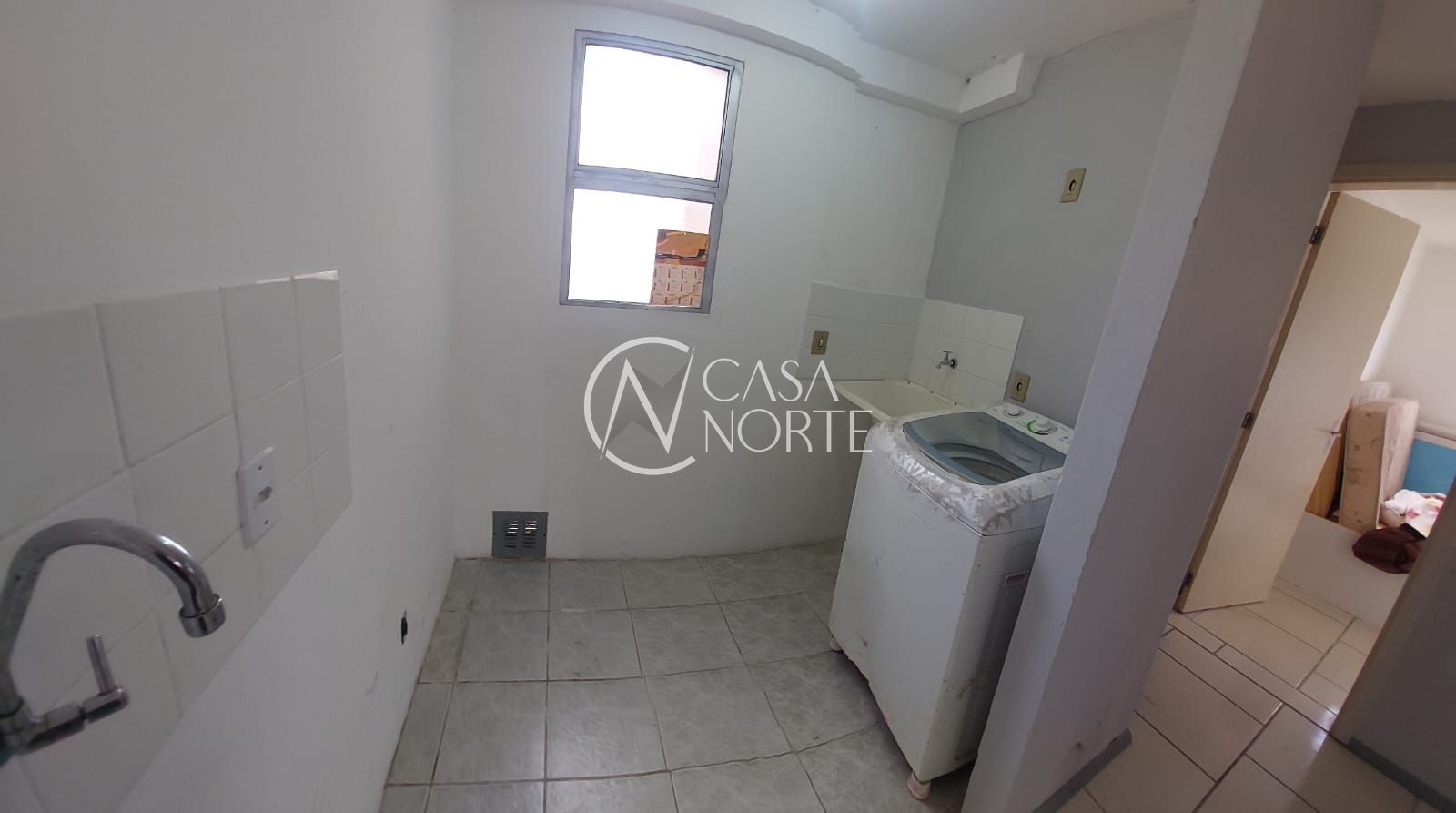 Apartamento à venda com 2 quartos, 43m², 2 suítes, 1 vaga, Avenida Edgar Pires de Castro no bairro Restinga em Porto Alegre