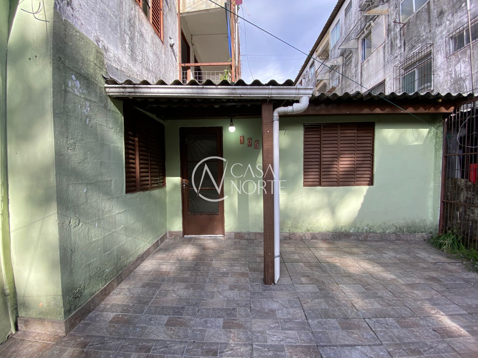 Apartamento à venda com 2 quartos, 2 vagas, Rua Romeu de Vasconcellos Rosa no bairro Cavalhada em Porto Alegre