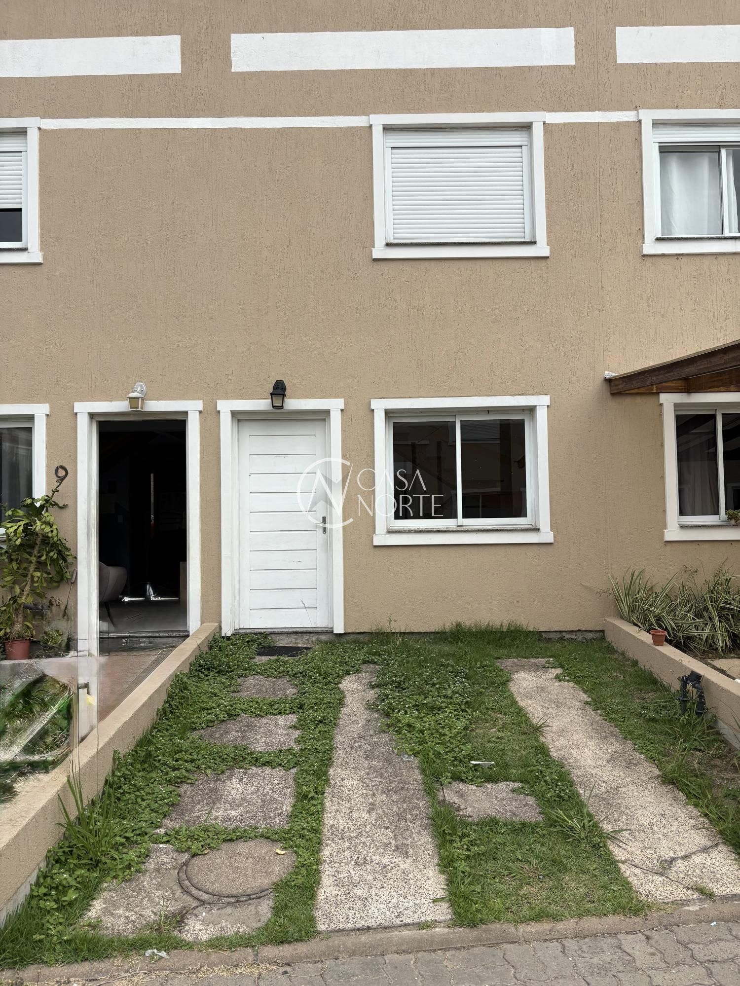 Casa de Condomínio à venda com 2 quartos, 82m², 1 vaga, Rua Capitão Pedroso no bairro Restinga em Porto Alegre